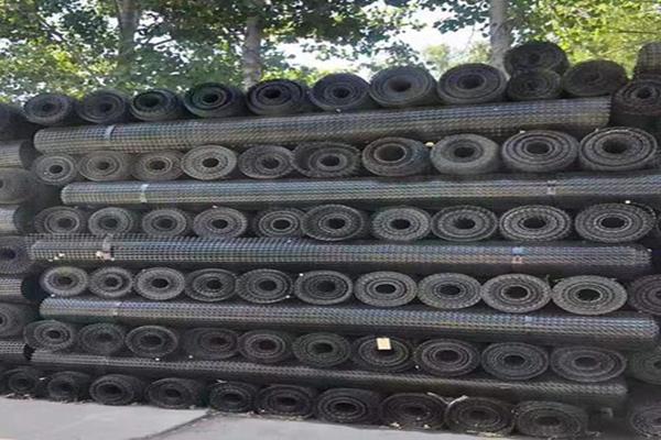 一文看懂在路基中土工格柵起到的作用有哪些